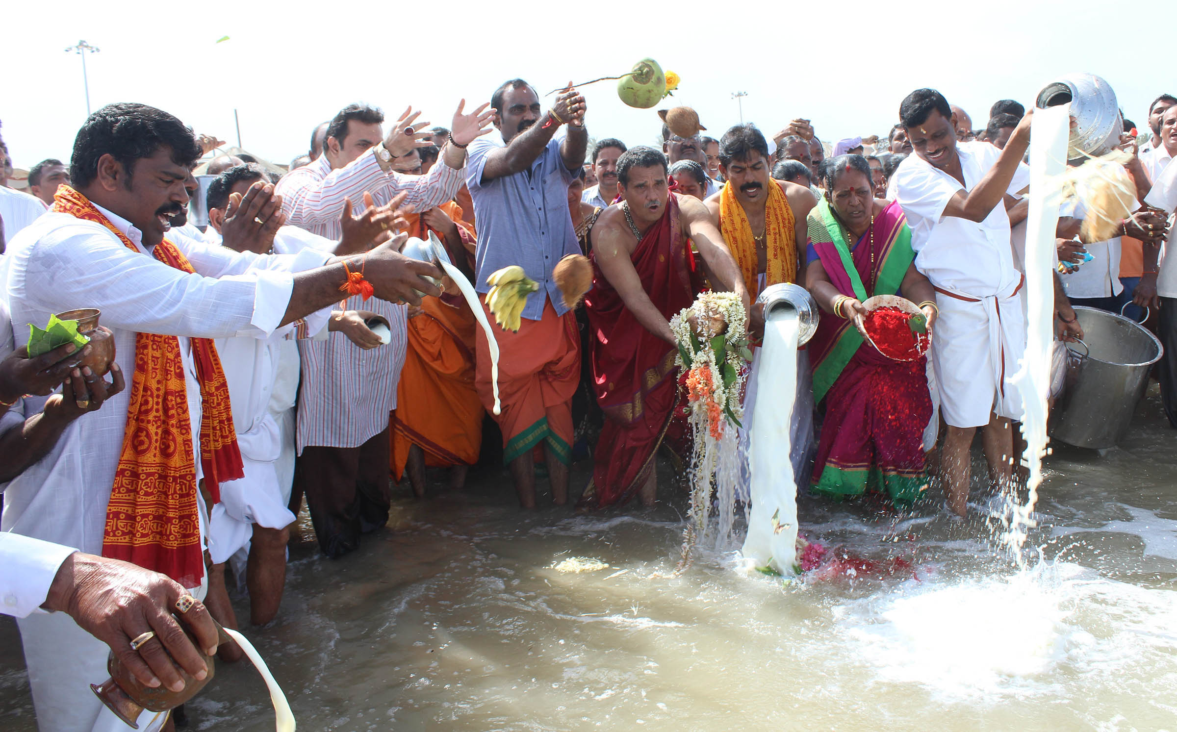 ಮಲ್ಪೆ ಮೀನುಗಾರರಿಂದ ವಿಶೇಷ ಸಮುದ್ರ ಪೂಜೆ